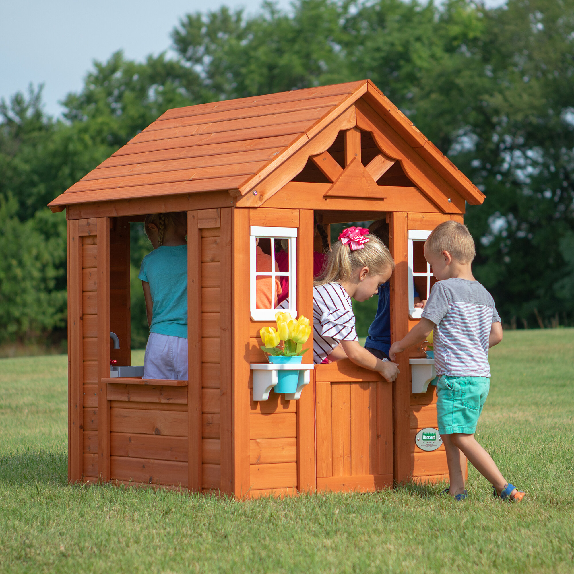 cheap outdoor playhouse