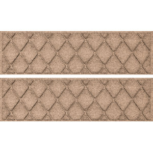 Aqua Gretchen Medium Brown Argyle Stair Tread (Set of 4)