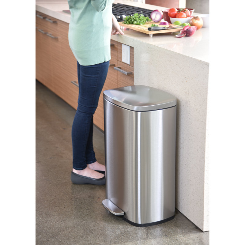 Softstep Stainless Steel 13 Gallon Step On Trash Can Reviews