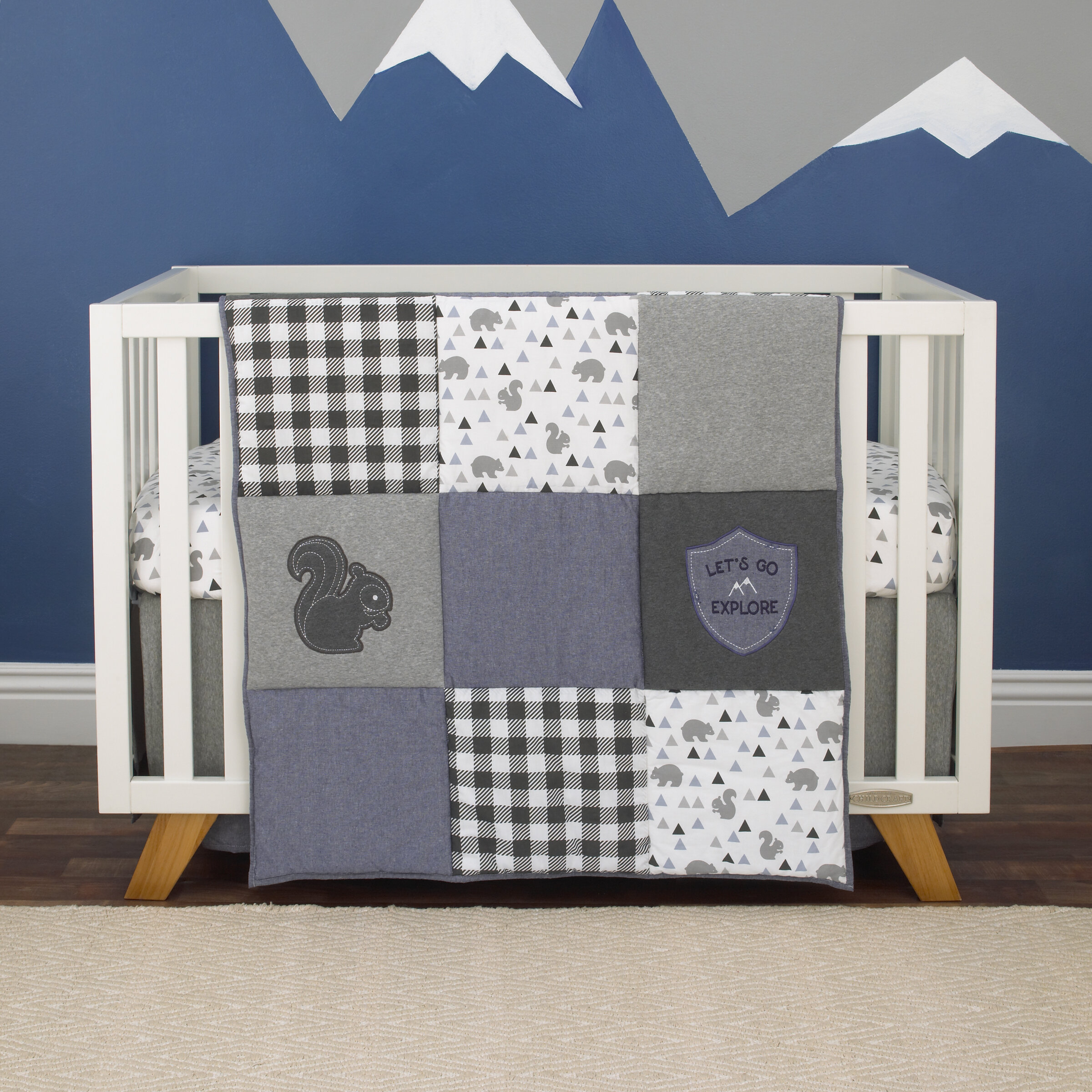 Isabelle Max Breeden Mountain Patchwork Nursery 4 Piece Crib