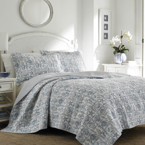 Bettina Beach Reversible Quilt Set by Laura Ashley Home