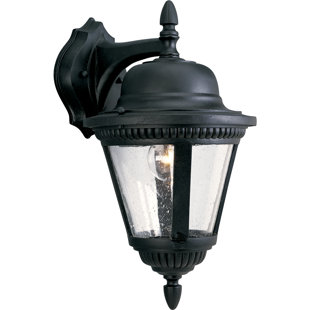 Best Triplehorn 1-Light Traditional Aluminum Wall Lantern By Alcott Hill Outdoor Lighting Triplehorn 1-Light Traditional Aluminum Wall Lantern By Alcott Hill Outdoor Lighting