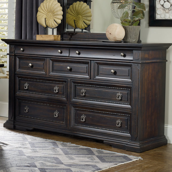 New Design Treviso 9 Drawer Dresser By Hooker Furniture Sale