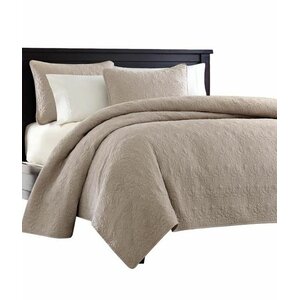 Emy Coverlet Set