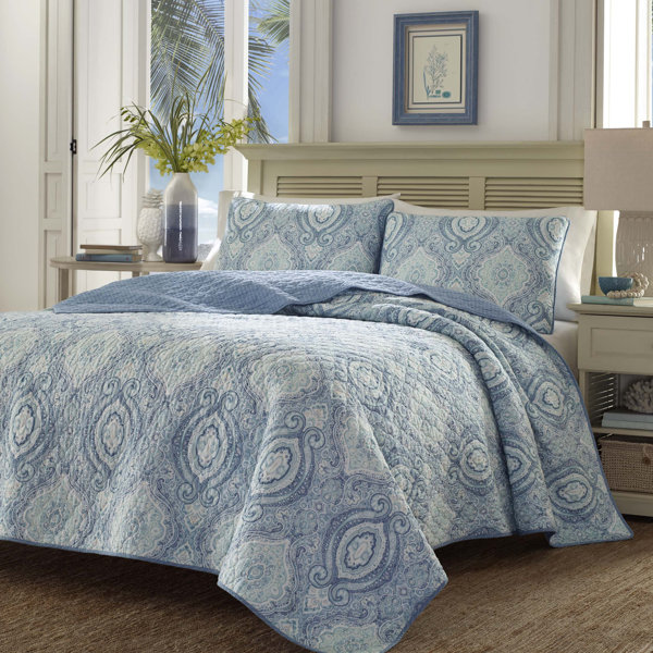 Turtle Cove Reversible Quilt Set by Tommy Bahama H