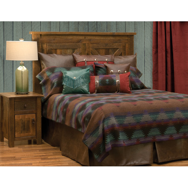 Isai Coverlet Set