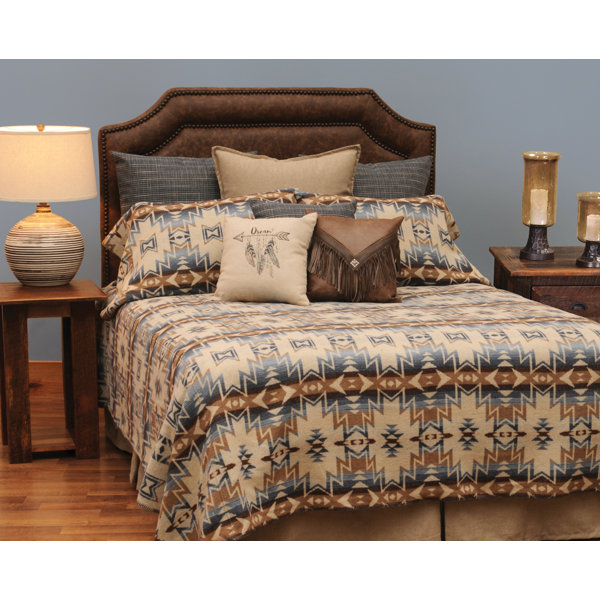 Garrity Coverlet / Bedspread Set