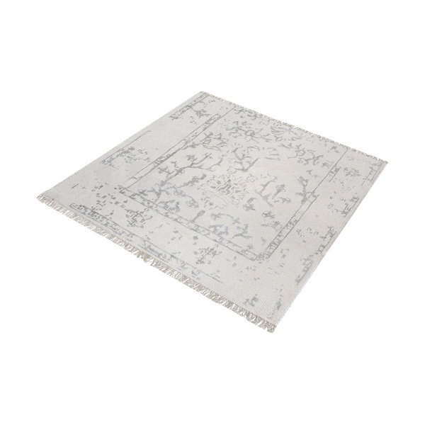 Florus Hand-Knotted Antique Ivory/Silver Area Rug by Bungalow Rose