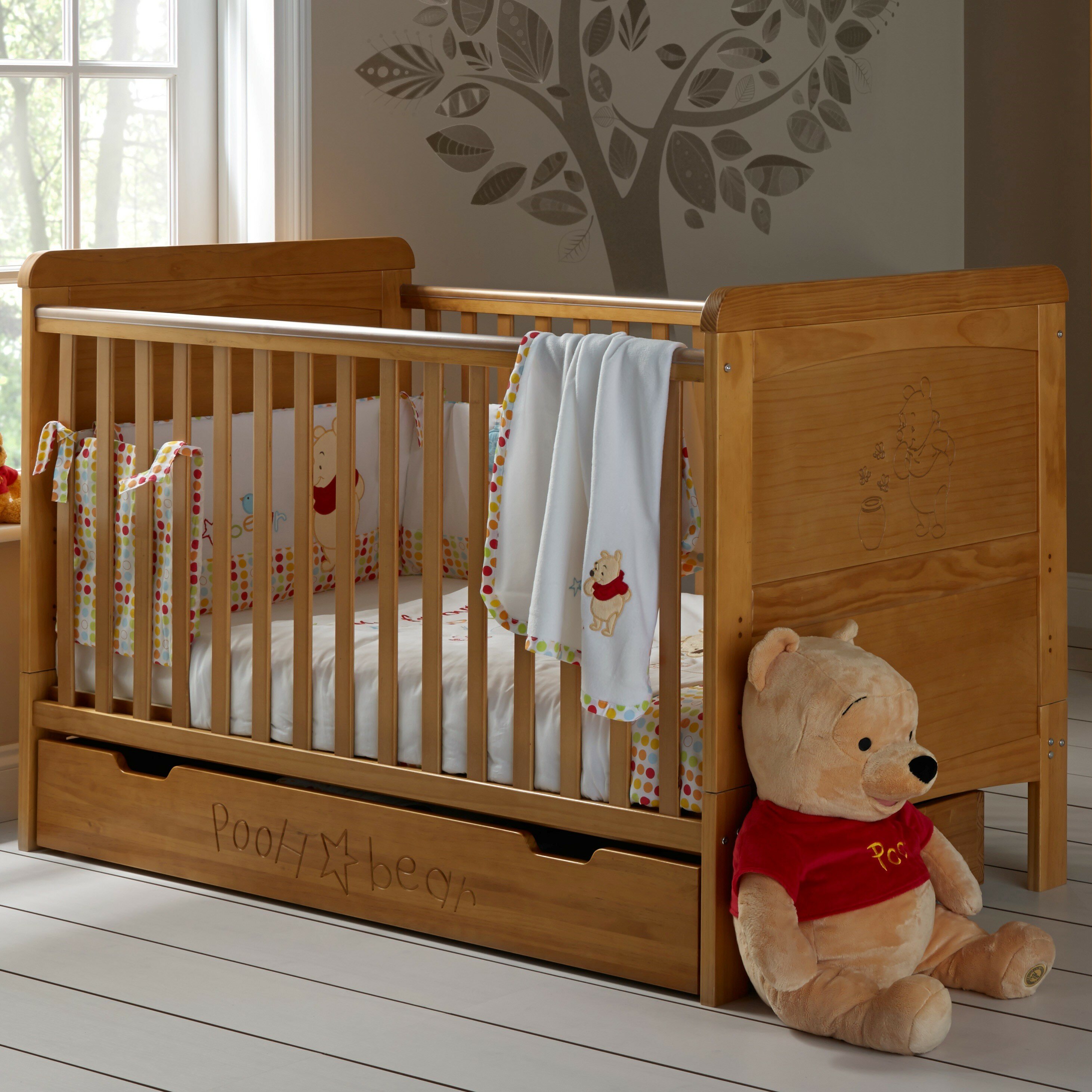 Winnie The Pooh Disney Winnie The Pooh Deluxe Cot Bed Reviews