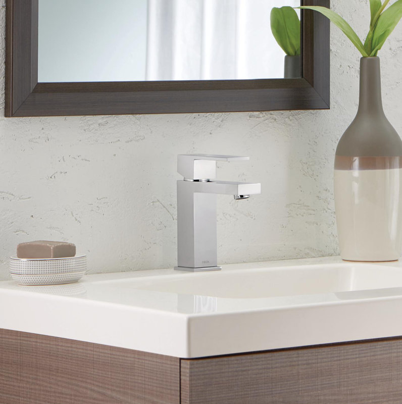 Delta Ara Single Hole Bathroom Faucet With Drain Assembly