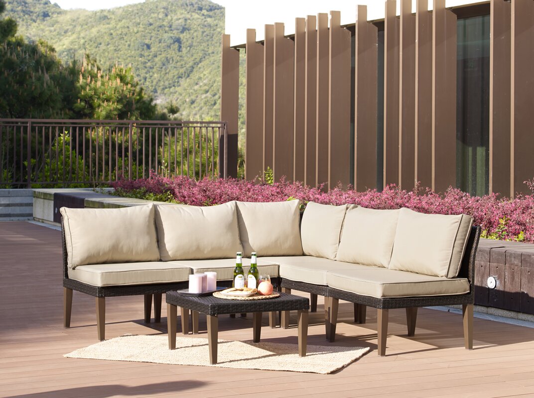 Fenwick Landing 6 Piece Rattan Sectional Set with Cushions