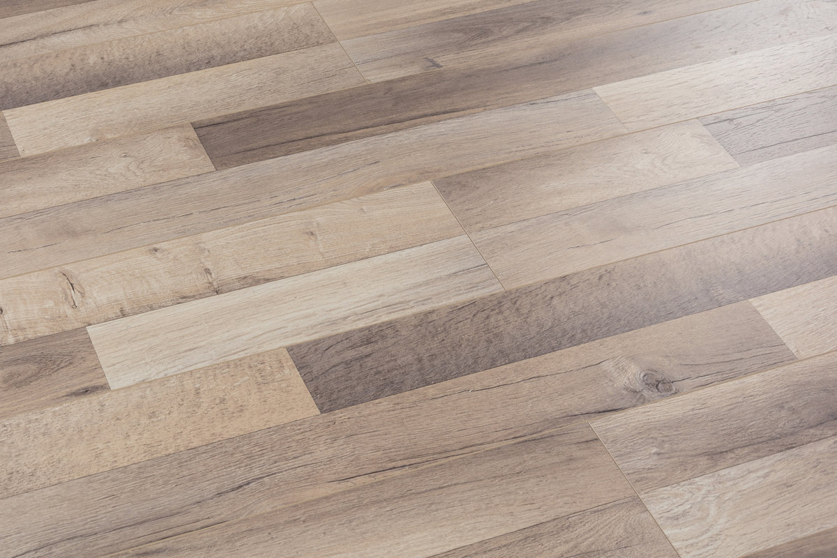 Christina Son Elegant 8 X 48 12mm Oak Laminate Flooring In Elegant 8 X 48 12mm Oak Laminate Flooring In Summer Palace
