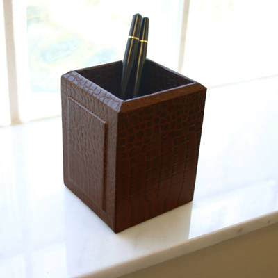 /"GREENWICH/" BROWN /"CROCO/" LEATHER DOUBLE PEN STAND DESK ACCESSORIES