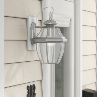 Best Gustavson 1-Light Traditional Outdoor Wall Lantern By Three Posts Outdoor Lighting Gustavson 1-Light Traditional Outdoor Wall Lantern By Three Posts Outdoor Lighting
