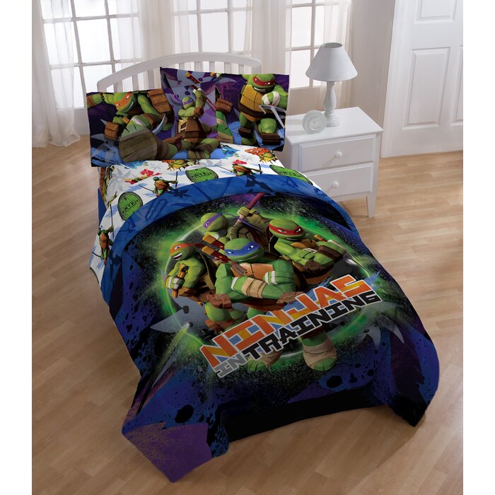 Nickelodeon Teenage Mutant Ninja Turtles Stars 2 Piece Twin Reversible Comforter Set