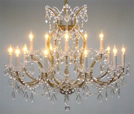 Alvarado Trimmed 16-Light Crystal Chandelier