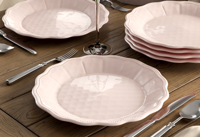 Plates in Every Size & Style