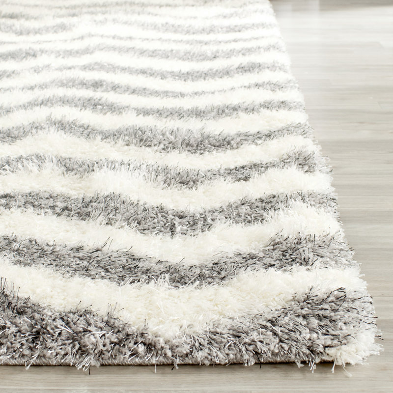 Safavieh Reese Ivory/Grey Area Rug & Reviews Wayfair.co.uk