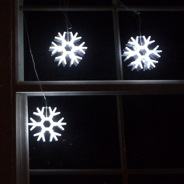 Gaint Snowflakes String Light by Homebrite Solar