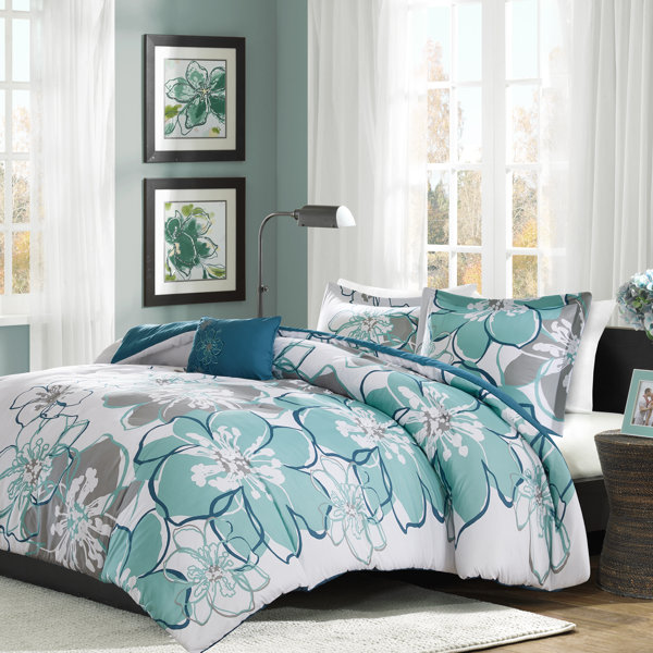 Aleena Comforter Set by Zipcode Design