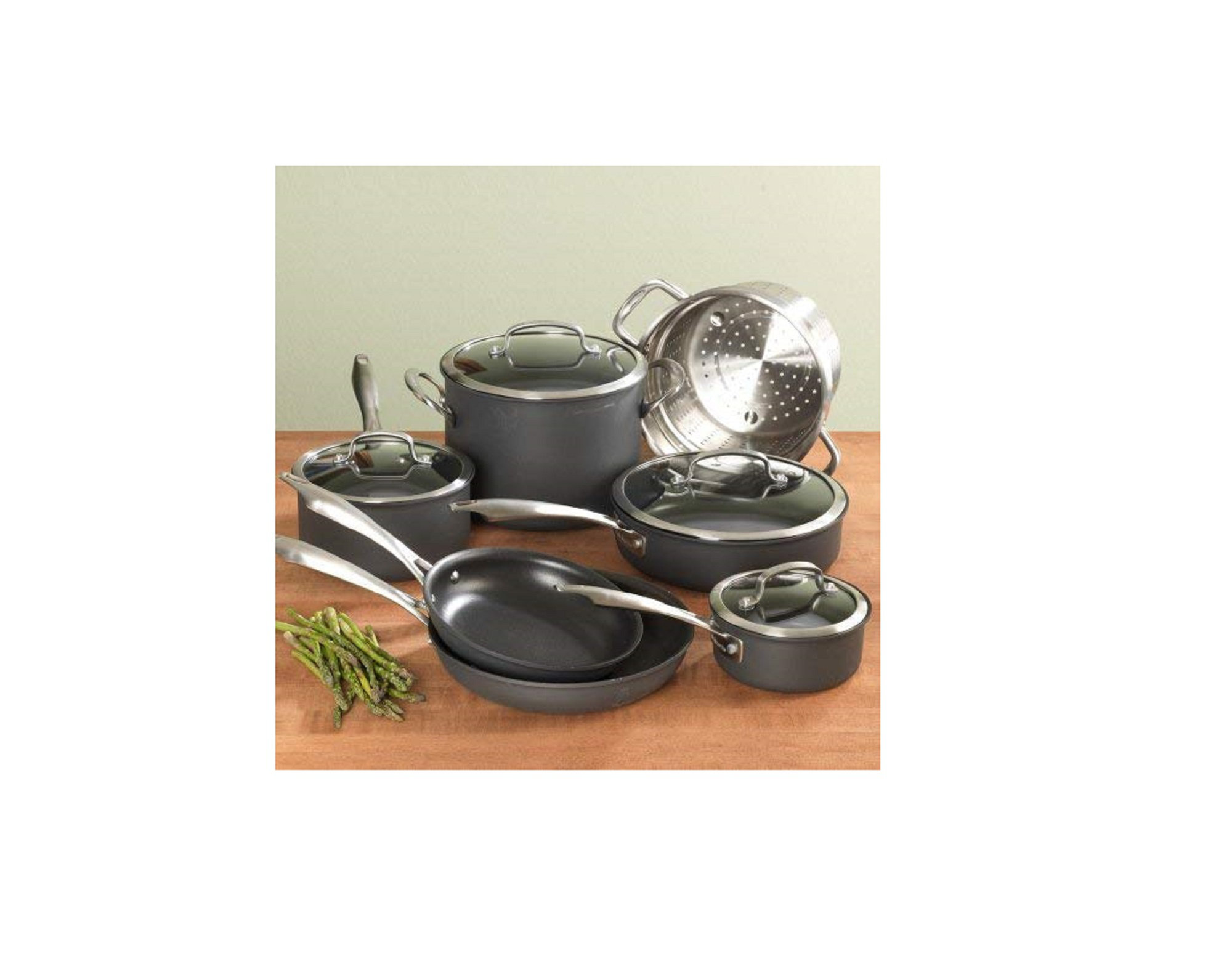 NEW Cuisinart Advantage 1.5 qt saucepan with cover Non Stick