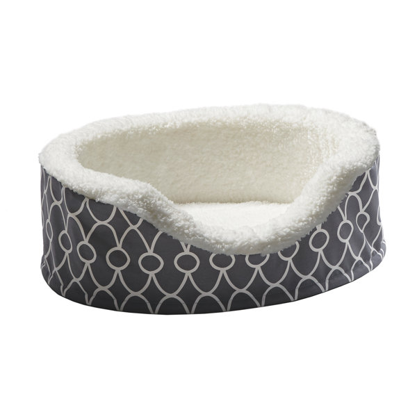 Labrador Quiet Time Nesting Bolster by Tucker Murphy Pet