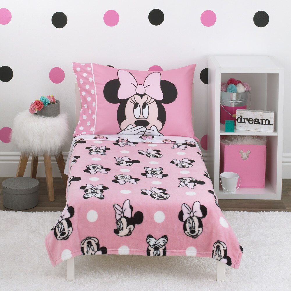 Disney Minnie Mouse Blushing Minnie 4 Piece Toddler Bedding Set