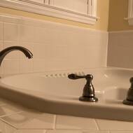 Bt2796 Ss Ob Delta Windemere Double Handle Deck Mount Roman Tub