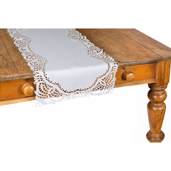 Dainty Lace Table Runner by Xia Home Fashions
