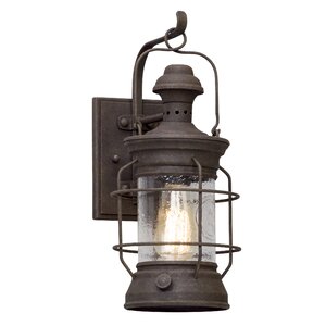 Huxley 1-Light Outdoor Wall Lantern