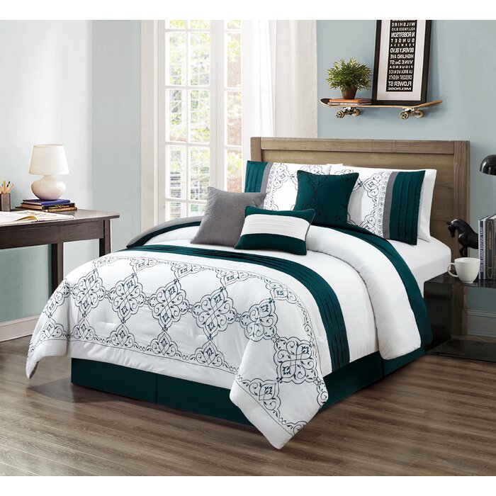 Charlton Home Surabaya Medallion Comforter Set Wayfair