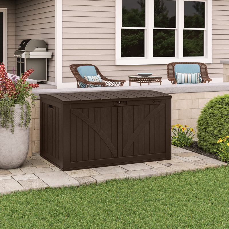 Suncast Extra Large 134 Gallon Plastic/Resin Deck Box ...