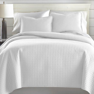 white quilted king pillow shams