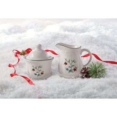Winterberry Sugar & Creamer Set Pfaltzgraff