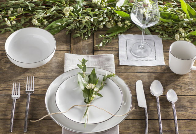 Dinnerware Sets for Four