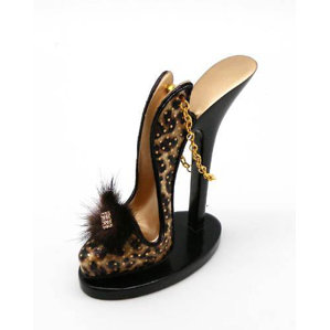 Leopard Shoe Eyeglasses Holder by House of Hampton