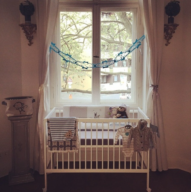 mokee mini cot review