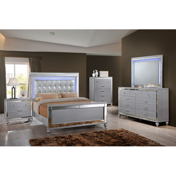Valencia Sleigh 4 Piece Bedroom Set By Willa Arlo Interiors by Willa Arlo Interiors Wonderful