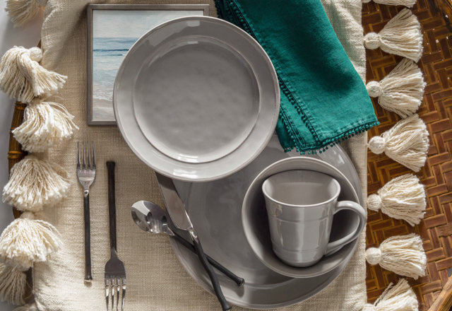 Dinnerware Sets That Ship Free