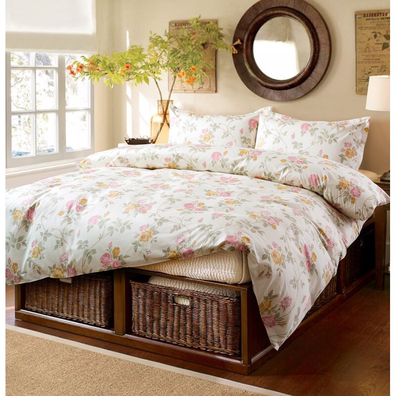 August Grove Cheney Cottage Country Pastels Roses Duvet Cover Set