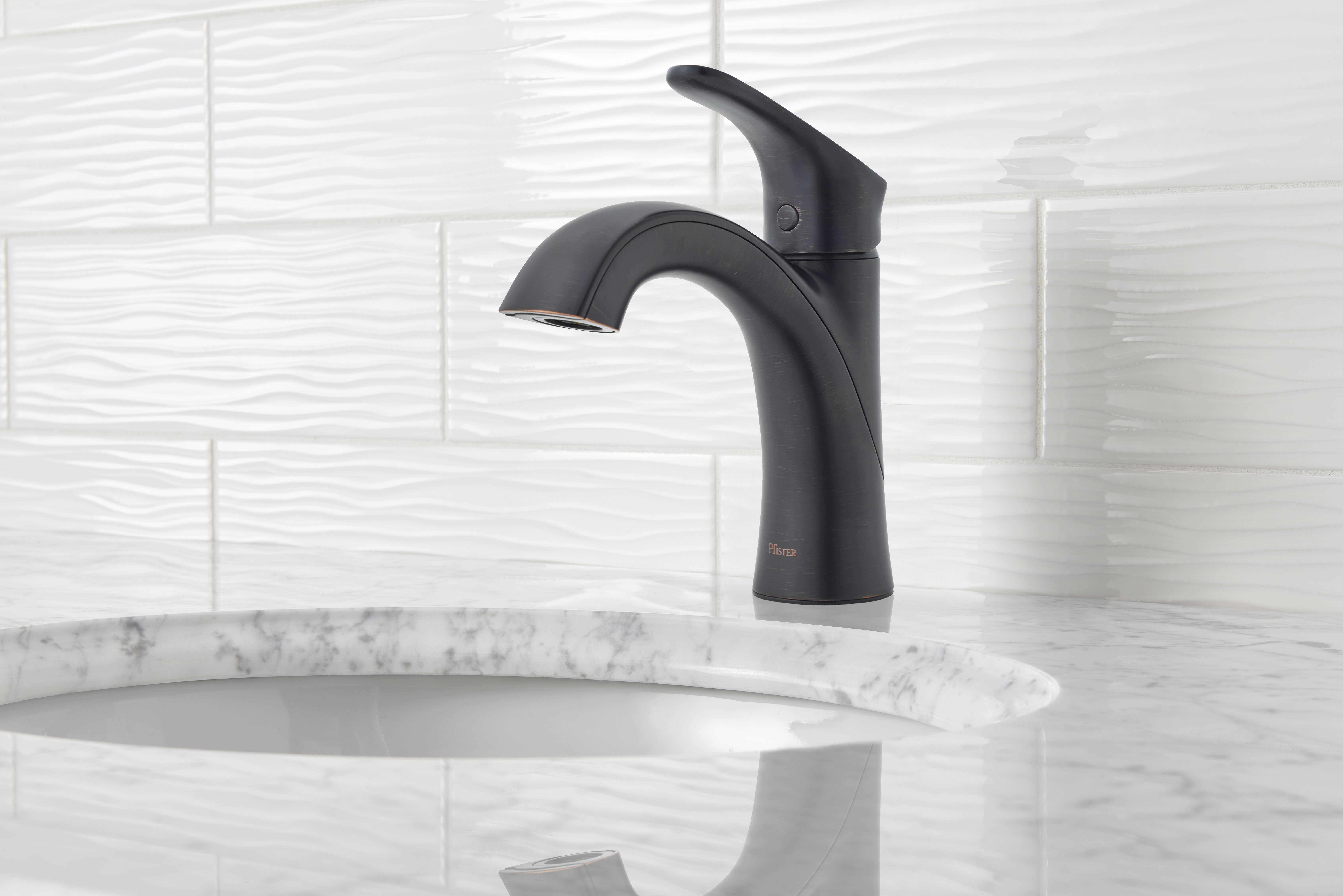Pfister Weller Single Hole Bathroom Faucet With Drain Assembly