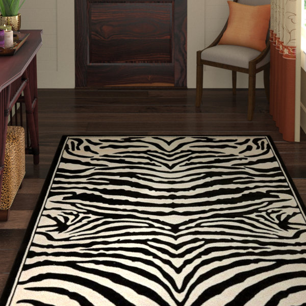 Lakewood Black/White Area Rug by World Menagerie