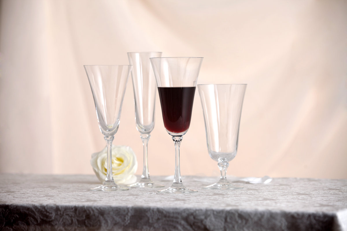 Schott Zwiesel Charlotte Lead Free Crystal 14 oz. Red Wine Glass