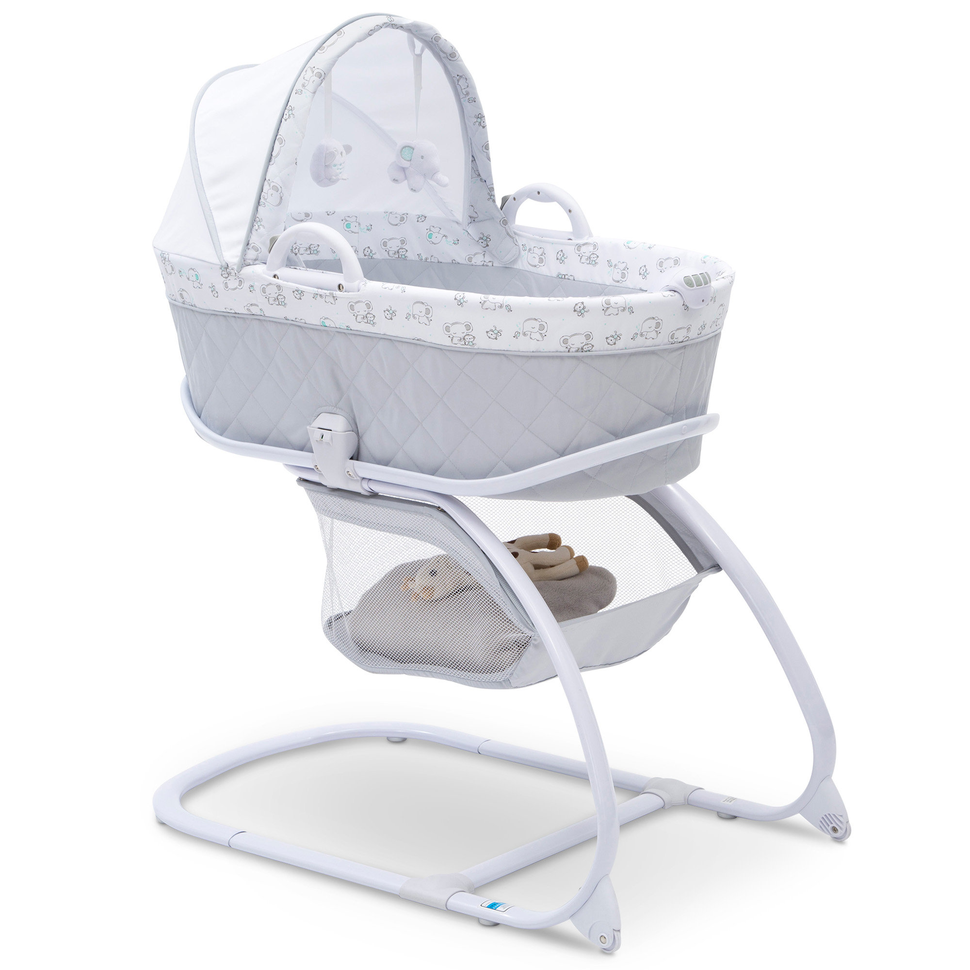 Degeorge oval rocking bassinet best sale with bedding