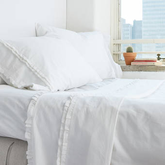 Eastern Accents Grace Lace Egyptian Quality 300 Thread Count 100 Cotton Sheet Set Wayfair