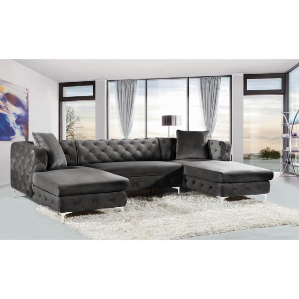 Miranda Sectional by Rosdorf Park