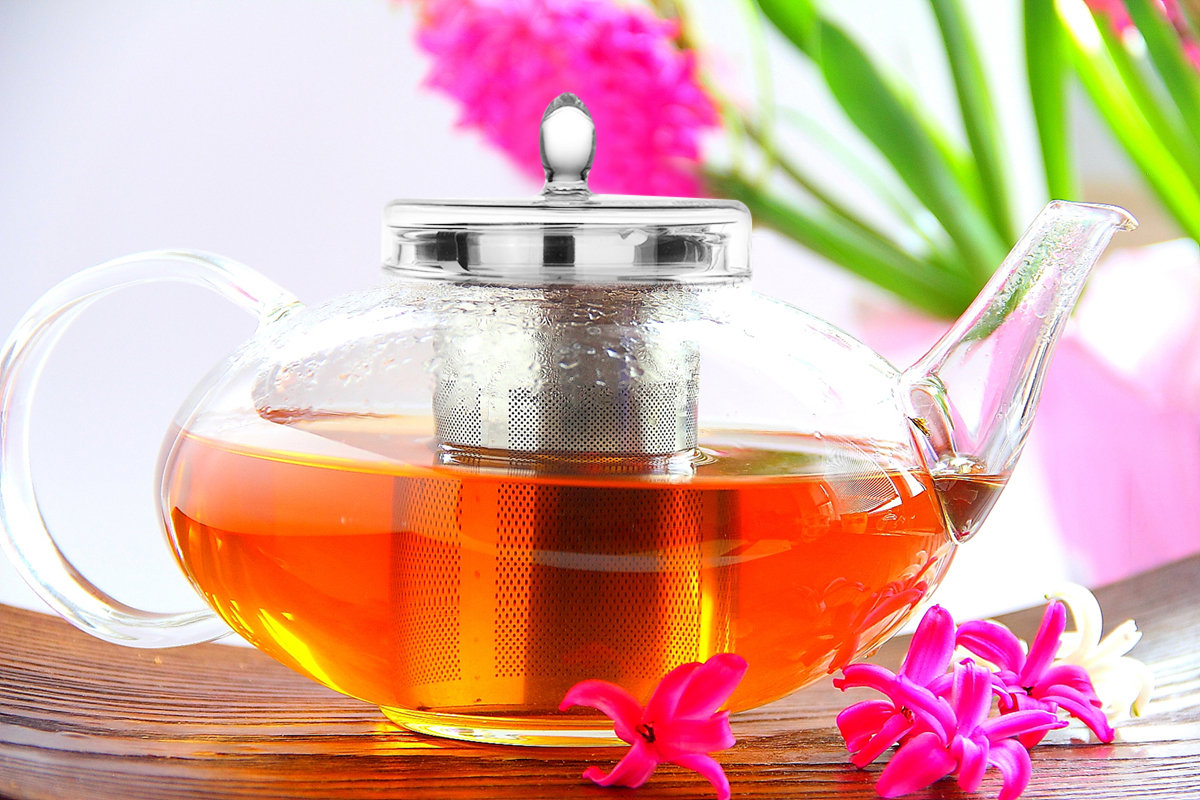 Tea Beyond Harmony 1.31qt. Glass Teapot with Tea Warmer Cozy Lead Free