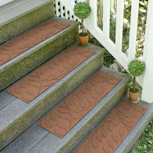 Conway Dark Brown Brittany Leaf Stair Tread (Set of 4)