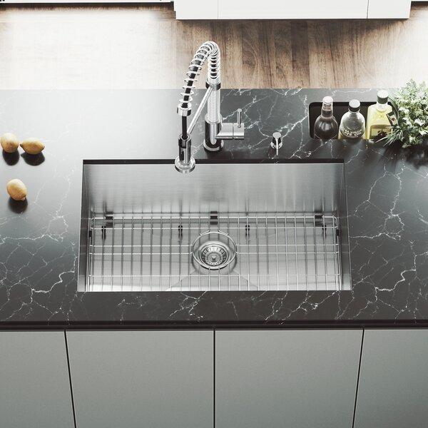 30 L x 19 W Undermount Kitchen Sink with Strainer and Grid by VIGO