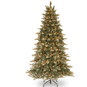 7.5' Spruce Artificial Christmas Tree with 600 Clear Lights